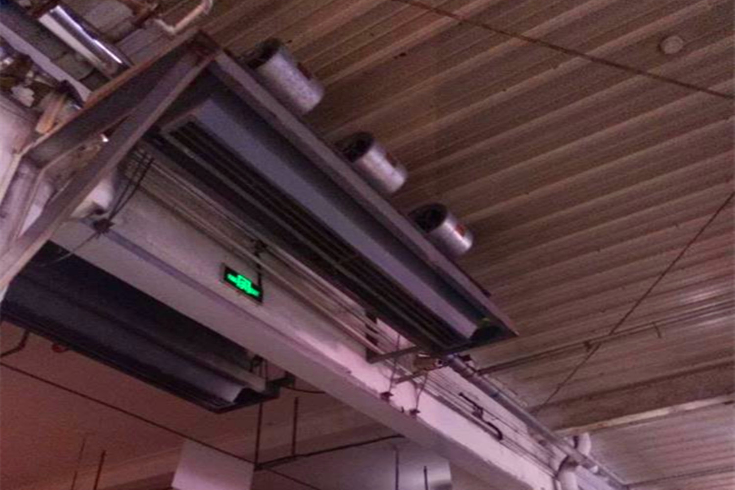 蒸汽型風幕機安裝案例實拍